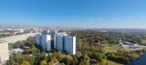 Панорама Москвы с 20-го этажа «башни» НМИЦ онкологии им. Н. Н. Блохина