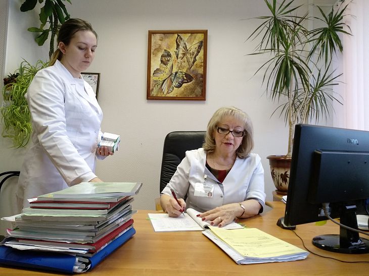 Старшая медсестра Зинаида Кузина: «В отделении как в семье – порядок и спокойствие»
