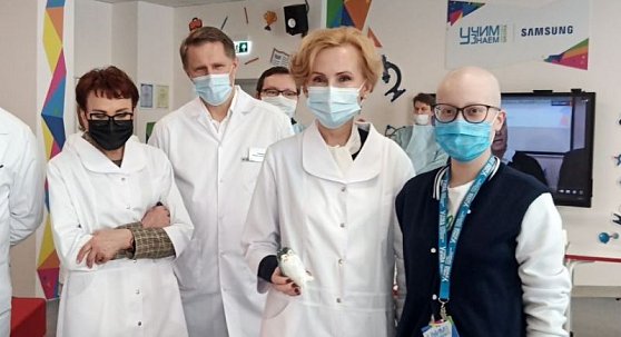 Михаил Мурашко и Ирина Яровая посетили детский институт НМИЦ онкологии им.                   Н.Н. Блохина Минздрава России