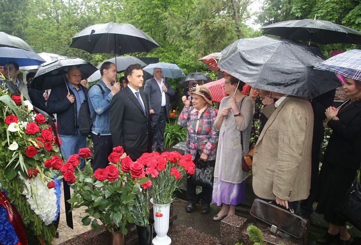 Руководители Онкоцентра почтили память Николая Блохина