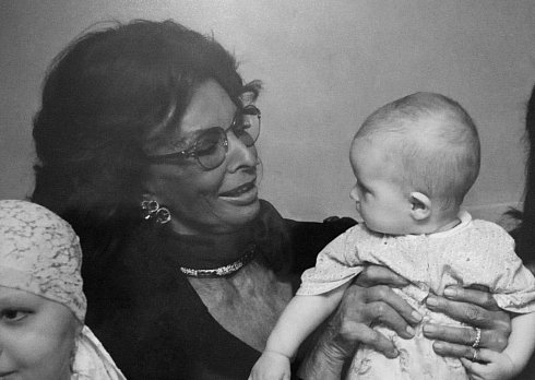 Софи Лорен в Онкоцентре 