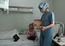 Донор костного мозга из Германии прислала подарок ребенку, ставшему реципиентом биоматериала