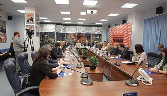 Участники круглого стола "Комсомолькой правды" обсудили новый закон об оригинальных препаратах и их аналогах