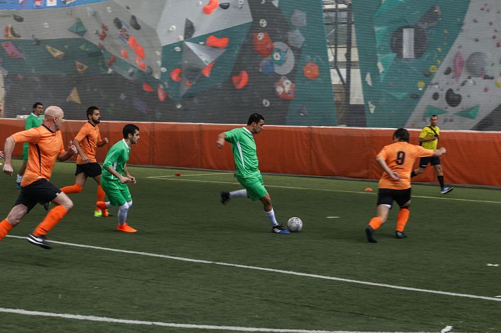 Поздравляем! Благотворительная футбольная встреча «Спорт против рака» завершилась победой команды нашего Онкоцентра. 