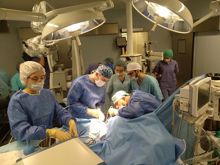 15 февраля - профессиональный праздник операционной медицинской сестры