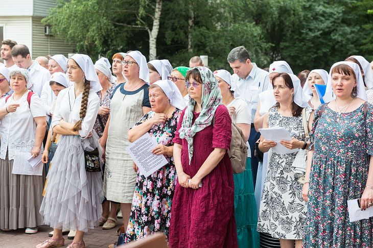 Председатель комиссии по больничному служению Русской Православной Церкви епископ Пантелеимон провел полное освящение «НМИЦ онкологии им. Н. Н. Блохина»