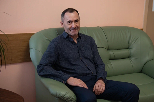 «Хирург должен уметь все предвидеть»: врачи Онкоцентра провели уникальную операцию пациенту с редким поражением трахеи