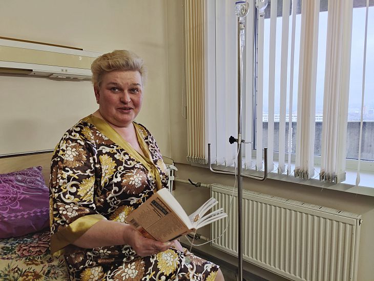Пациенты с таким диагнозом не выживали. Москвичке с 4-й стадией рака помогла комбинированная лекарственная терапия. 