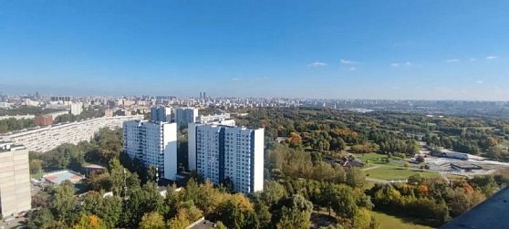 Панорама Москвы с 20-го этажа «башни» НМИЦ онкологии им. Н. Н. Блохина
